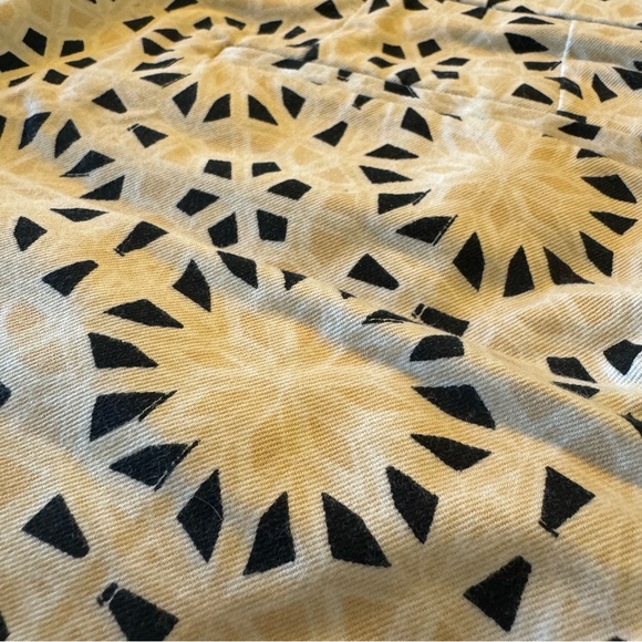 Like new J.Crew shorts - Picture 6 of 6